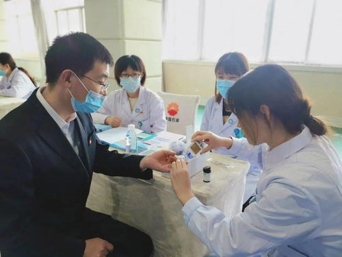 愛心永恒，健康加油——甘肅寶石花醫(yī)院健康咨詢義診活動走進中國石油甘肅銷售公司